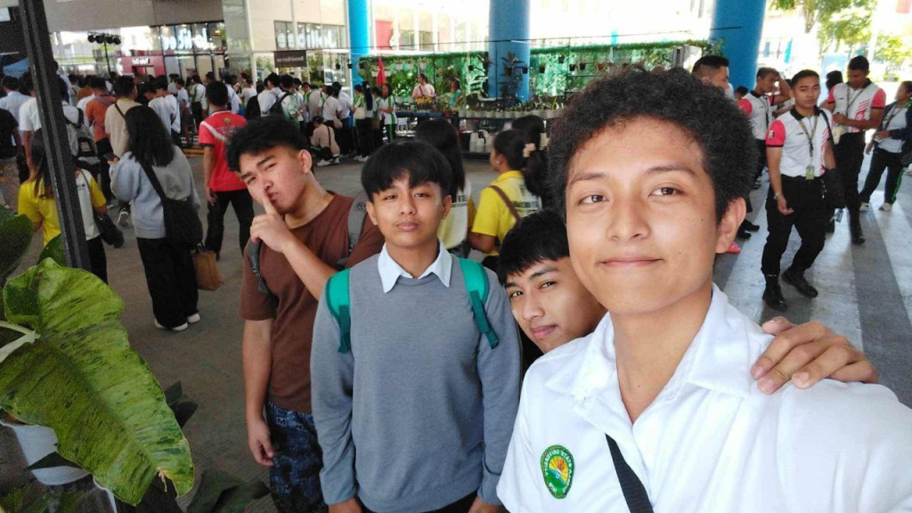 Describe image 26 here